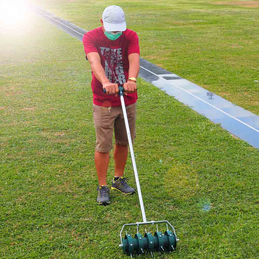 Spiked Lawn Roller: image 8