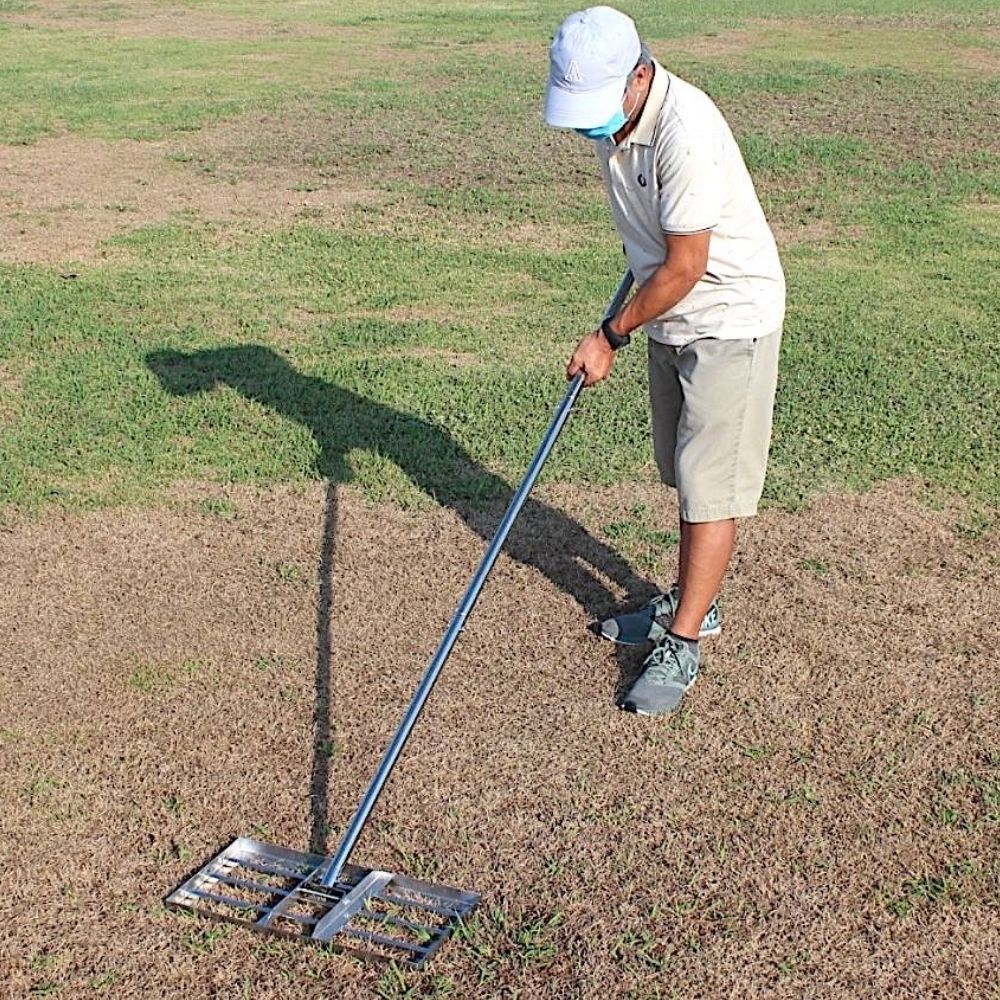Lawn Leveller: 30" / 75cm Yard Spreader: image 4