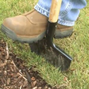 how to use a lawn edging tool